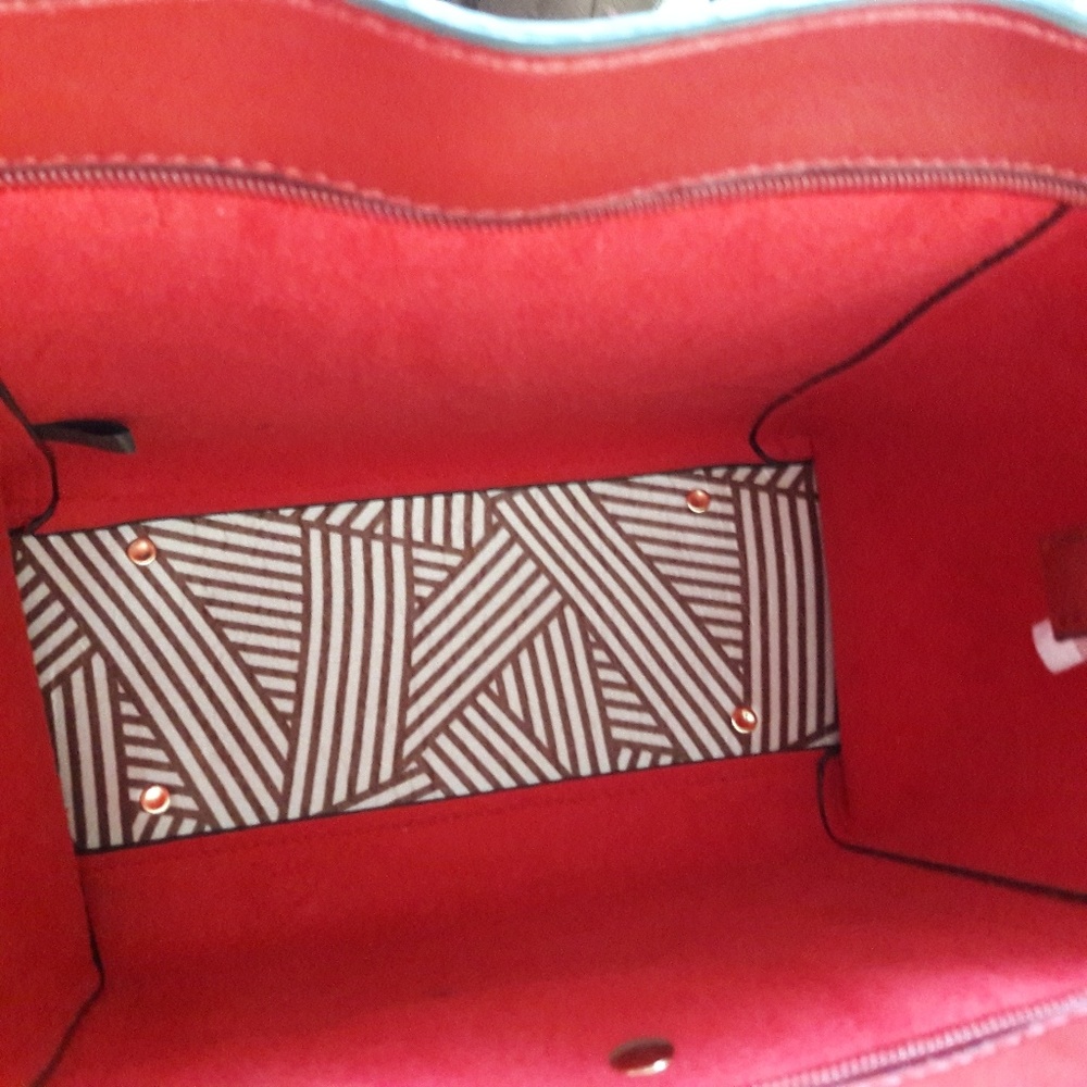 NWT ISABELLE VEGAN 2 IN 1 SET TOTE & SATCH⦠- Picture 4 of 8
